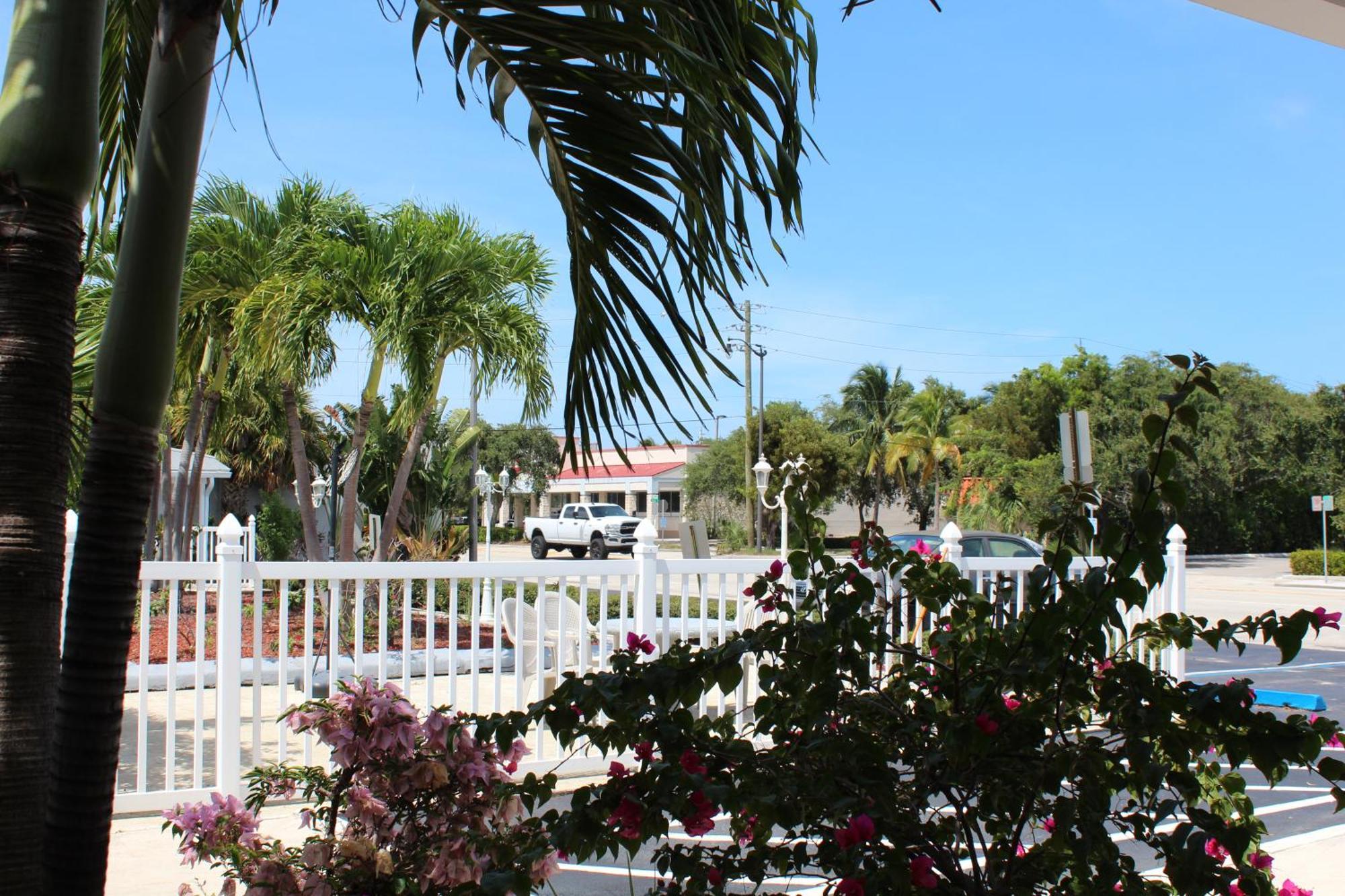 Economy Inn West Palm Beach Exterior foto